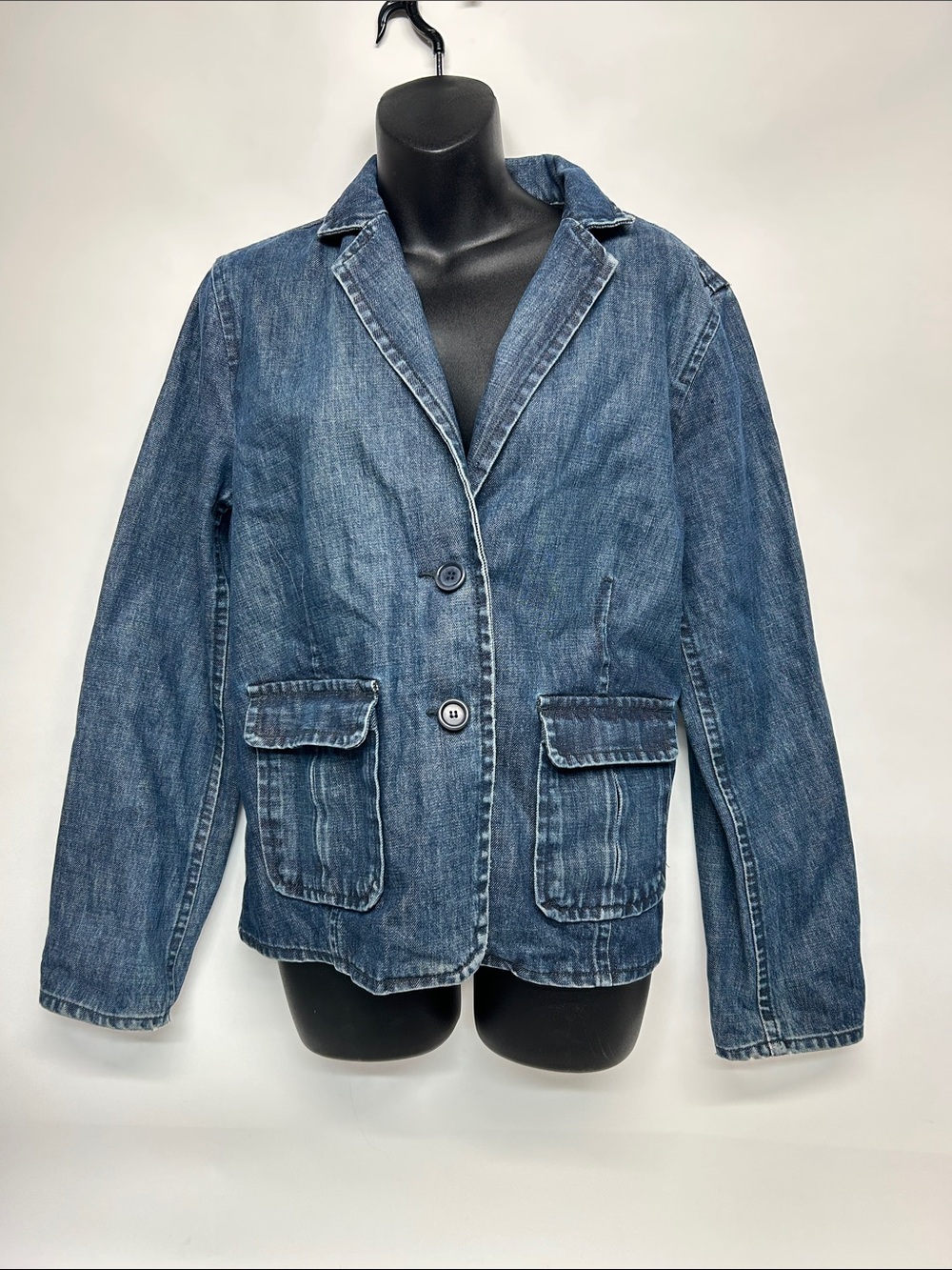 J. Crew Indigo Blue woman’s Denim jacket size large 100% cotton blazer